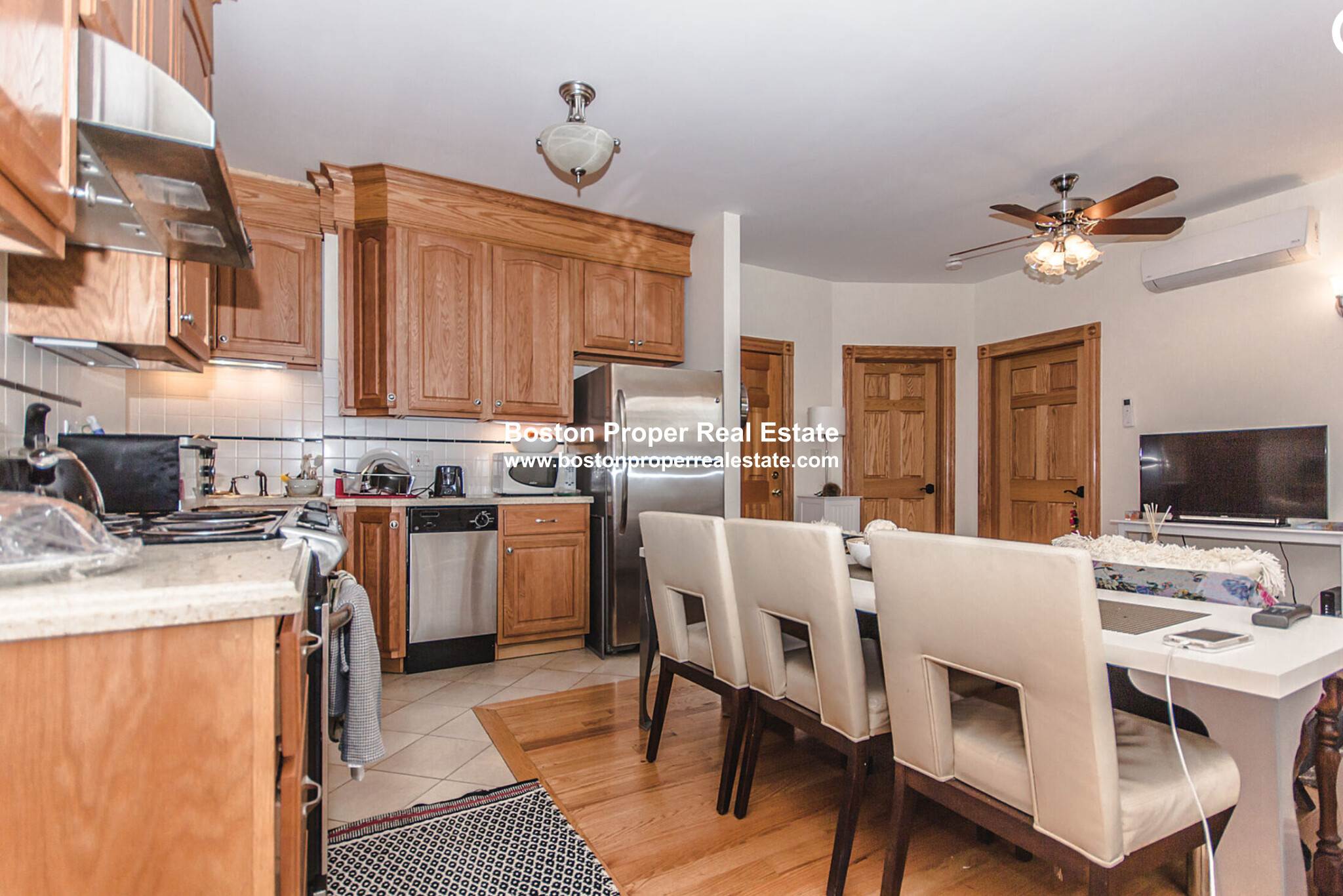 60 Phillips, Beacon Hill