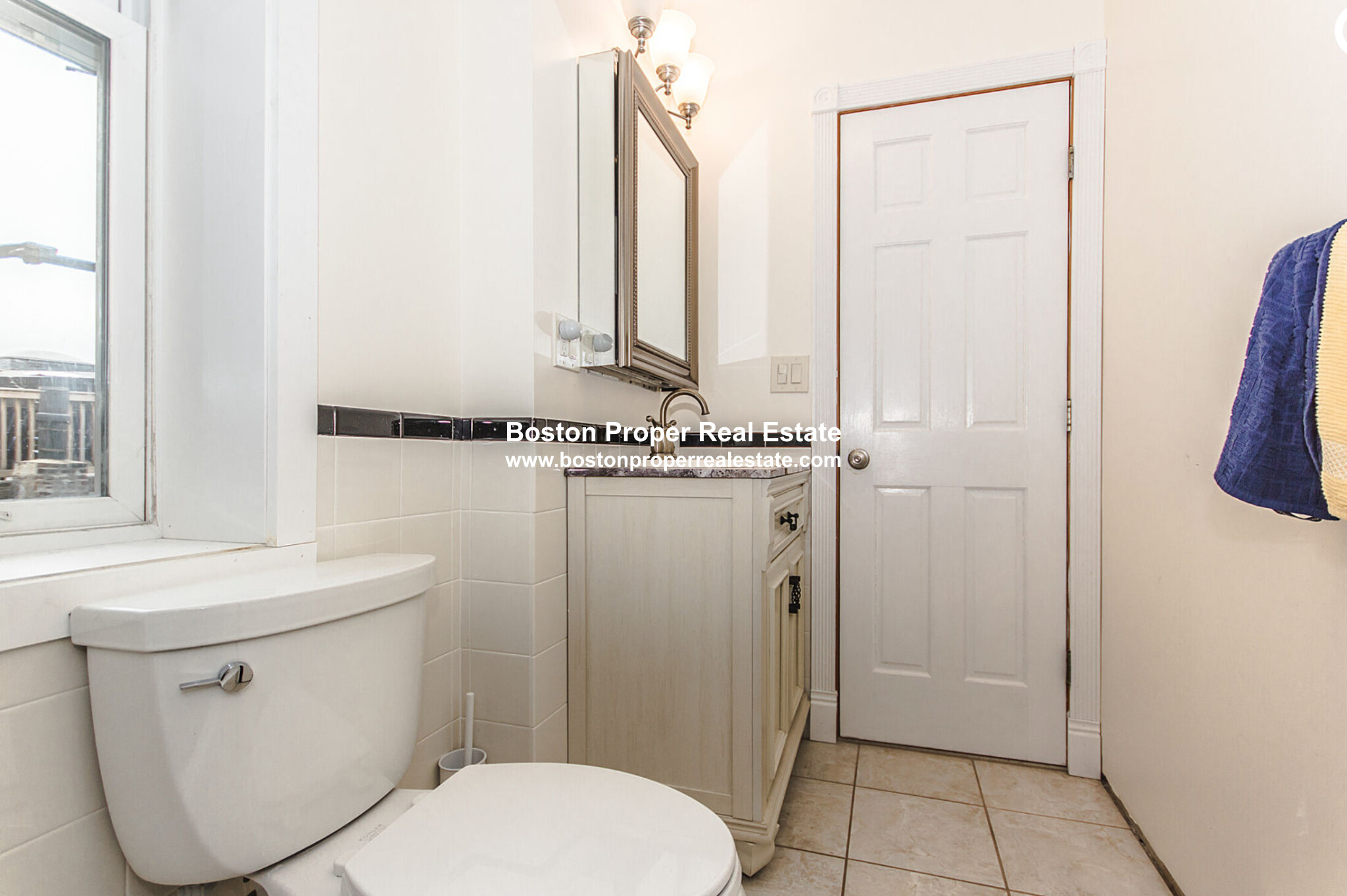 60 Phillips, Beacon Hill