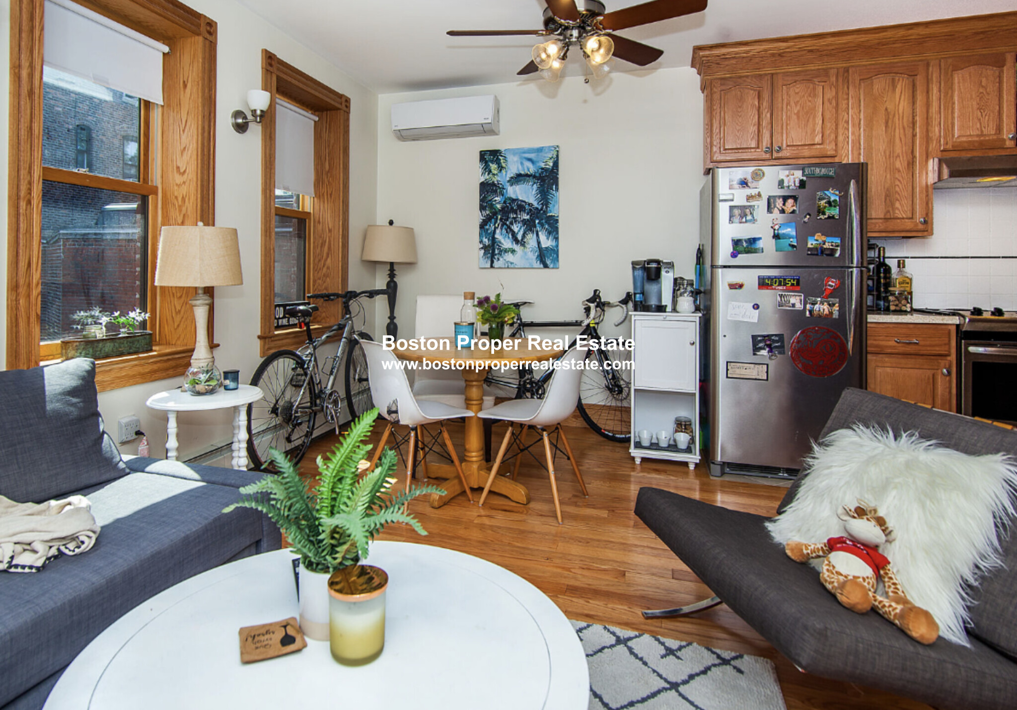 137 Charles St, Beacon Hill