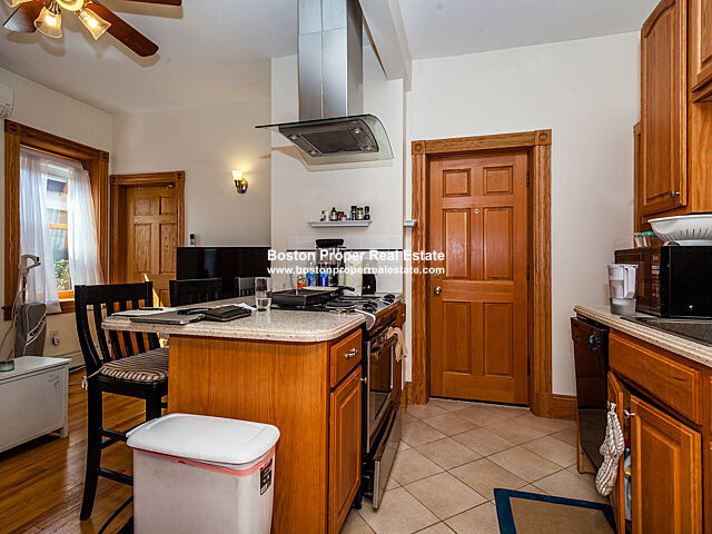 97 Myrtle St, Beacon Hill