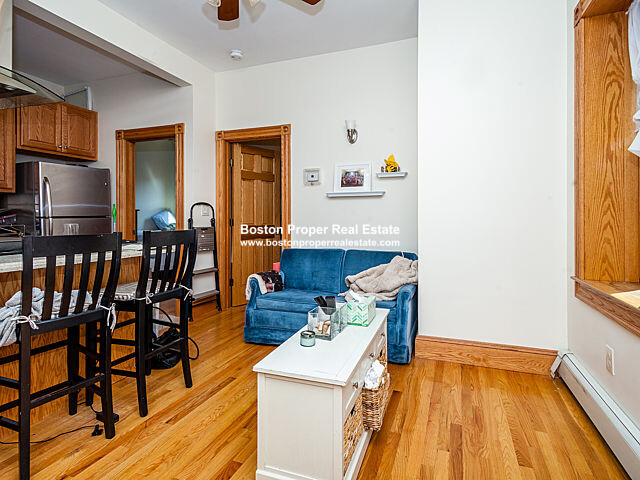 97 Myrtle St, Beacon Hill