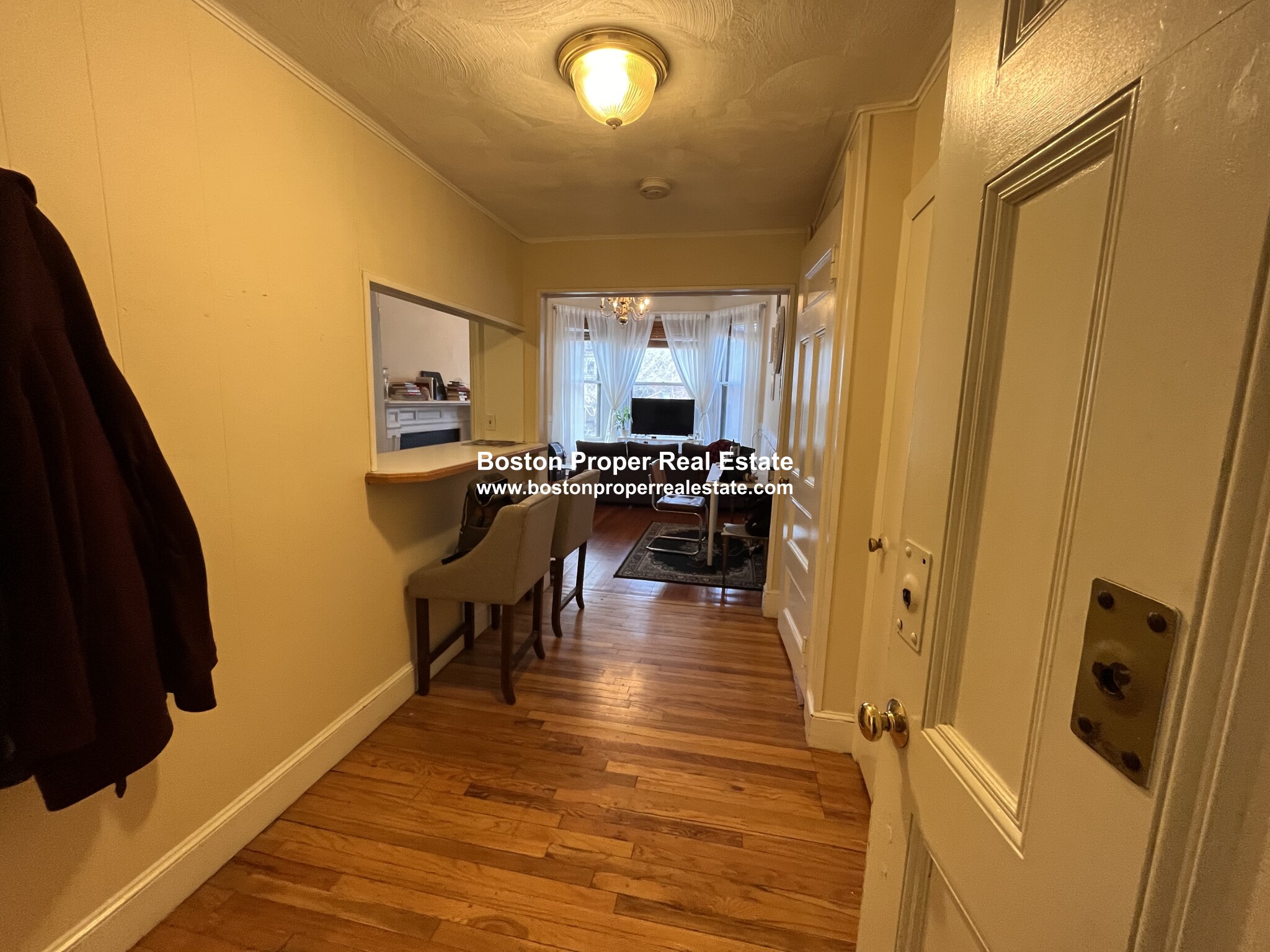 206 Commonwealth Ave, Back Bay