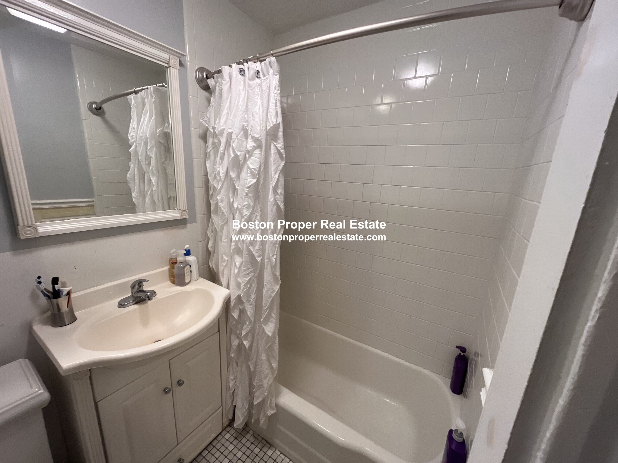 206 Commonwealth Ave, Back Bay