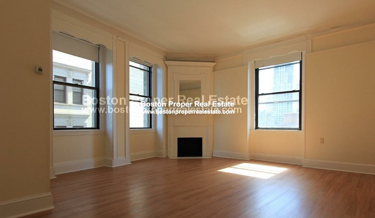 62 Boylston St, Downtown