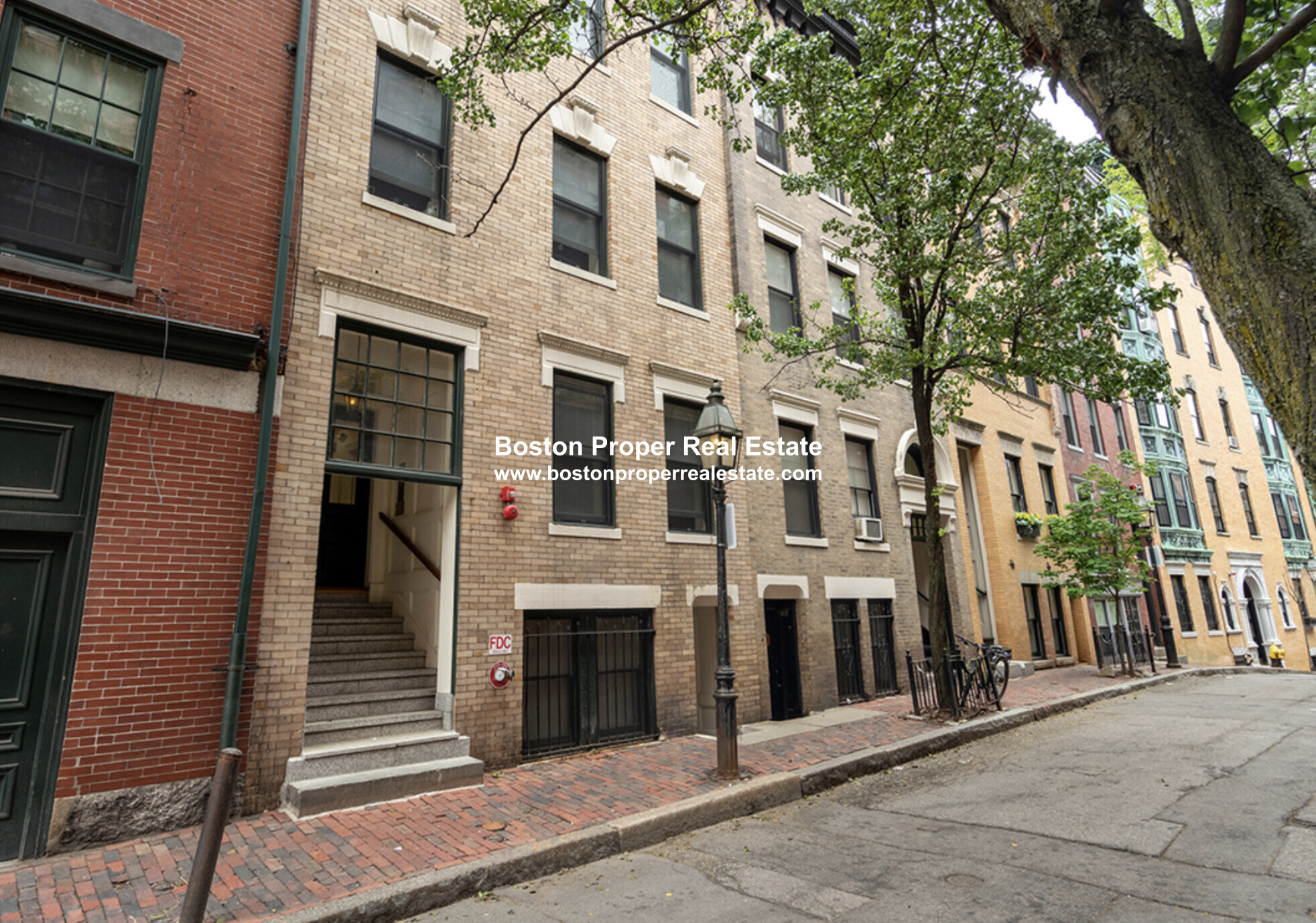 100 Myrtle St, Beacon Hill