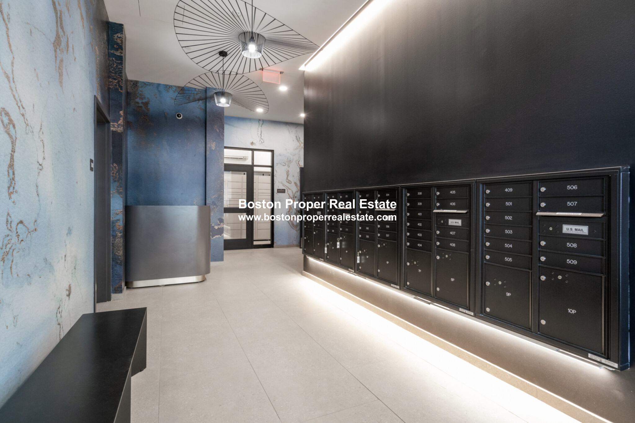 100 Hemenway St, Fenway