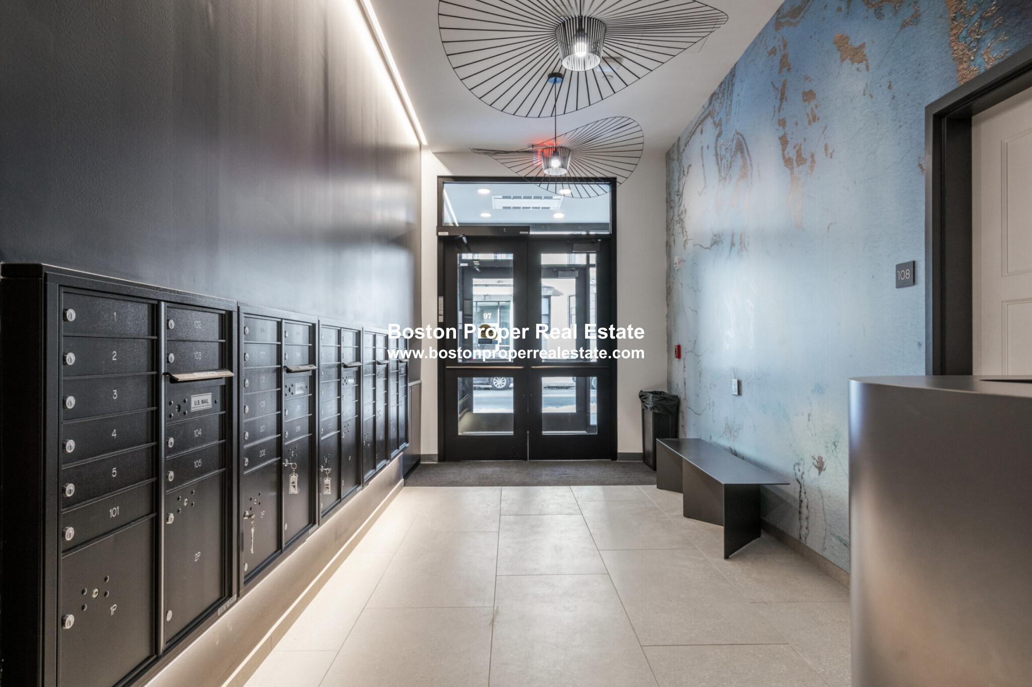 100 Hemenway St, Fenway