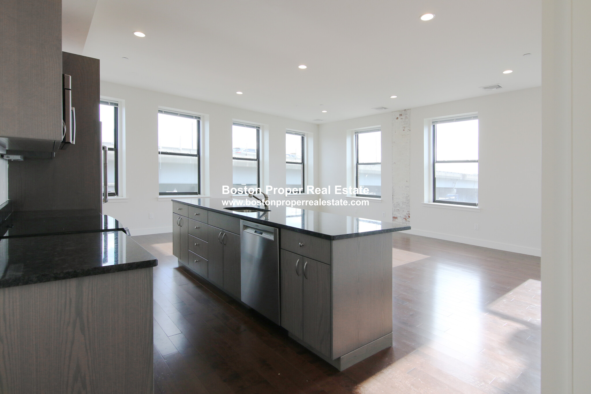 460 Harrison Ave, South End