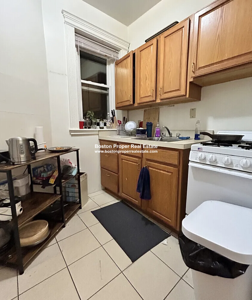 24 Westland Ave, Fenway