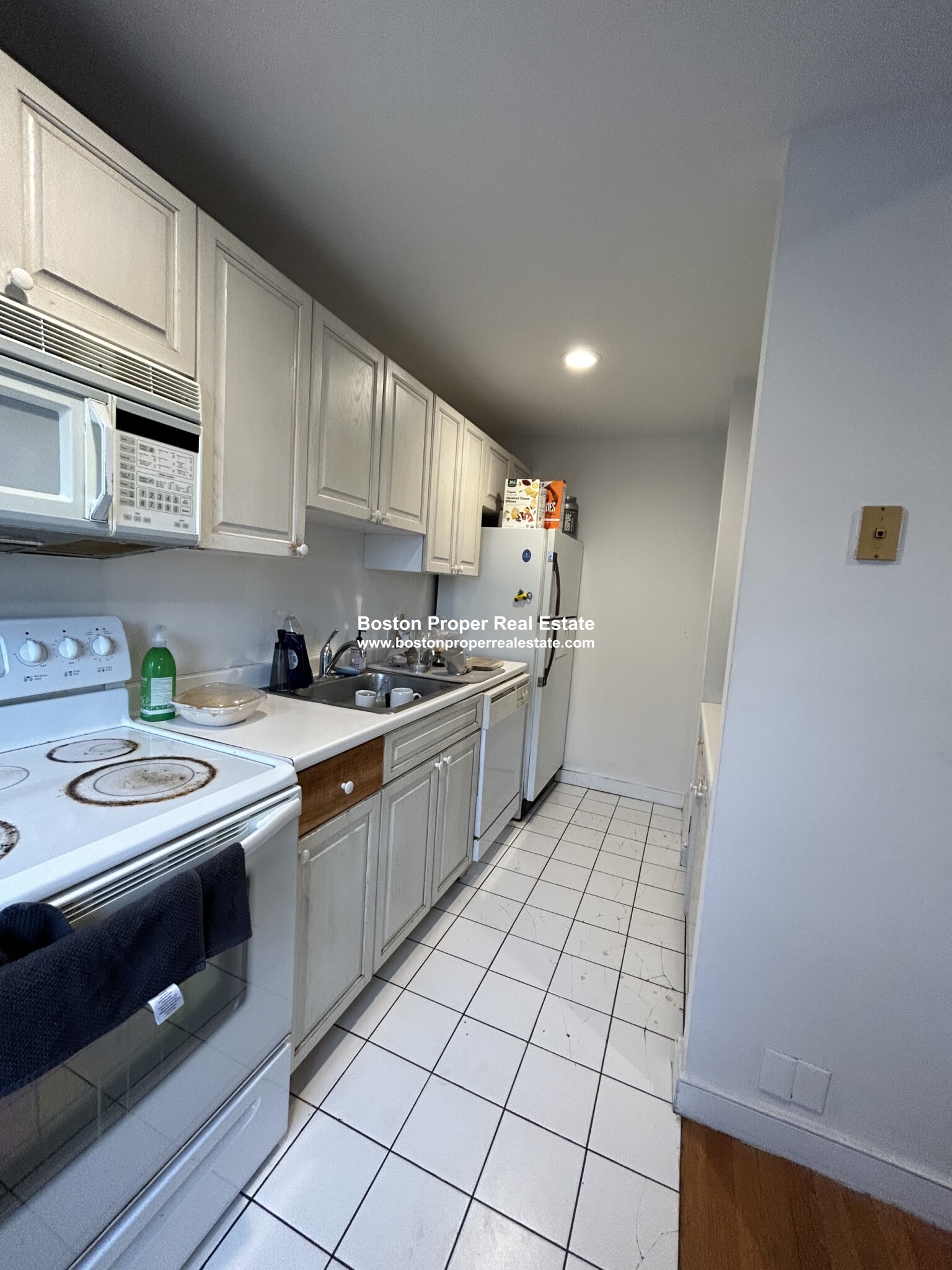 1742 Washington St, South End