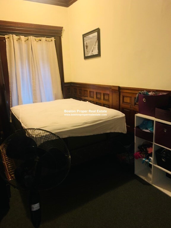 27 Bay State Rd, Fenway