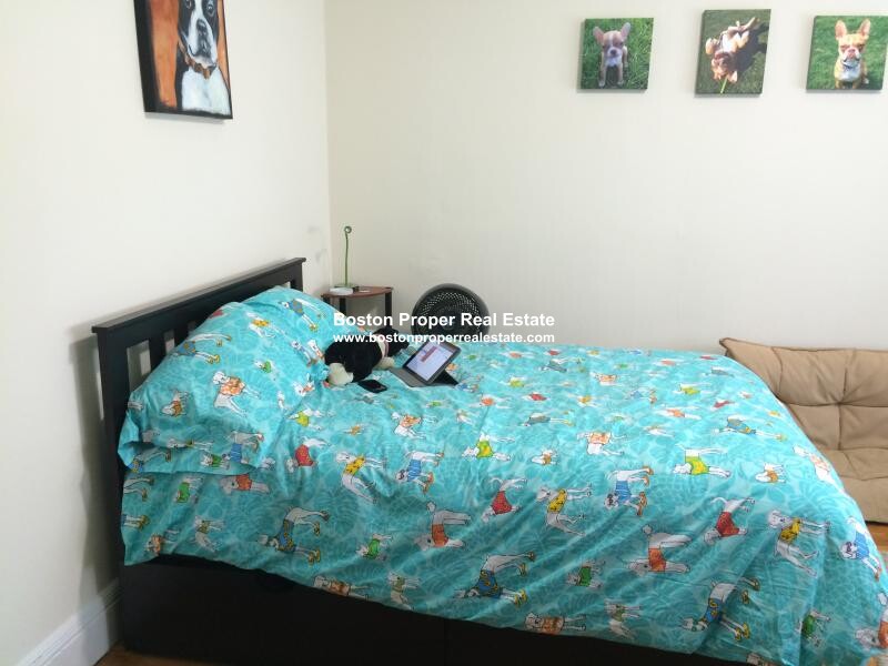 1203 Boylston St, Fenway