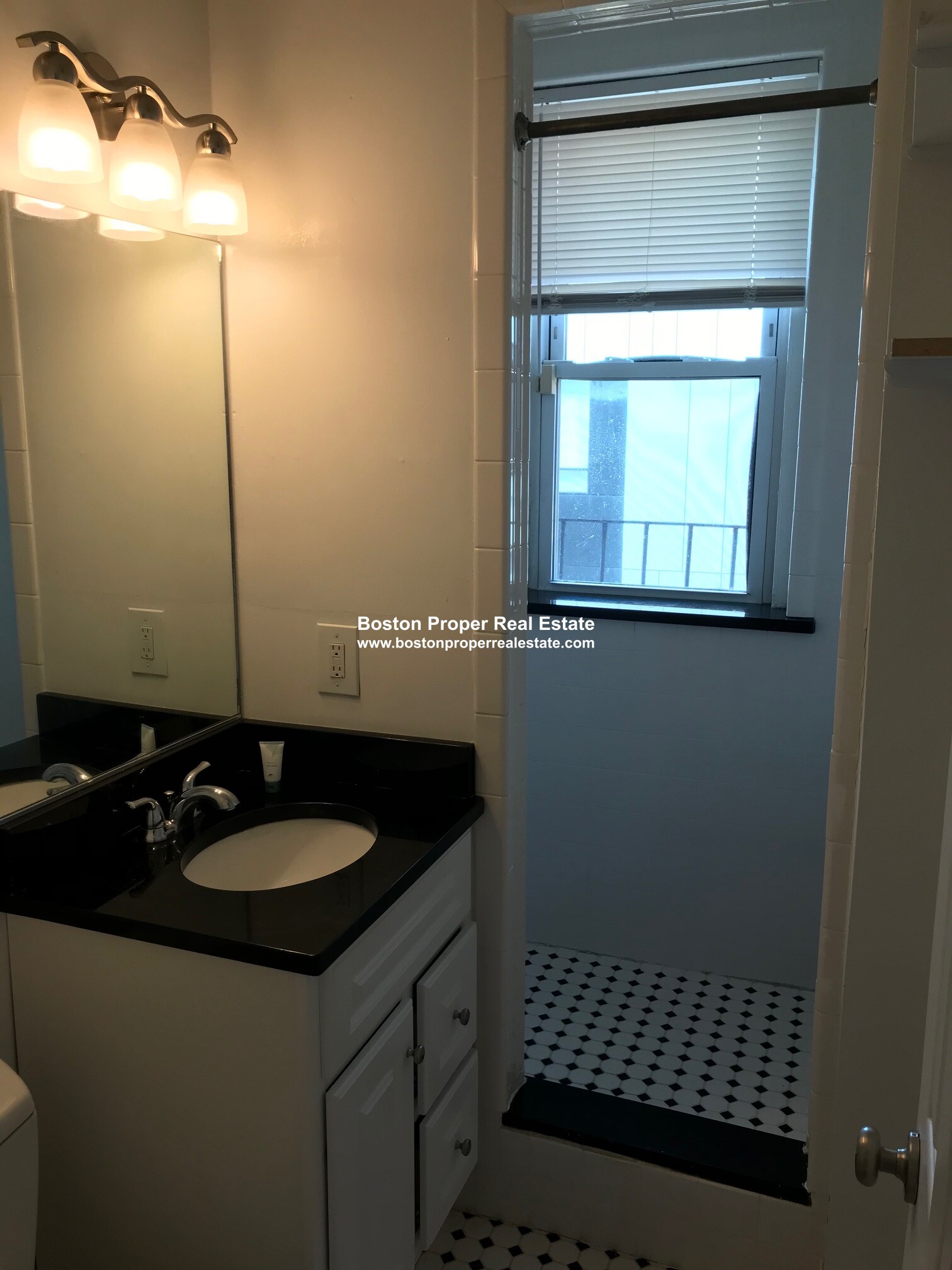 26 Hemenway St, Fenway