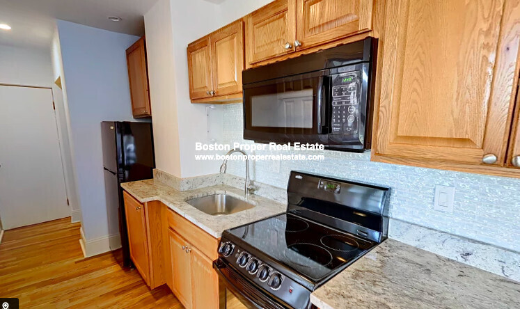 44 Joy St, Beacon Hill