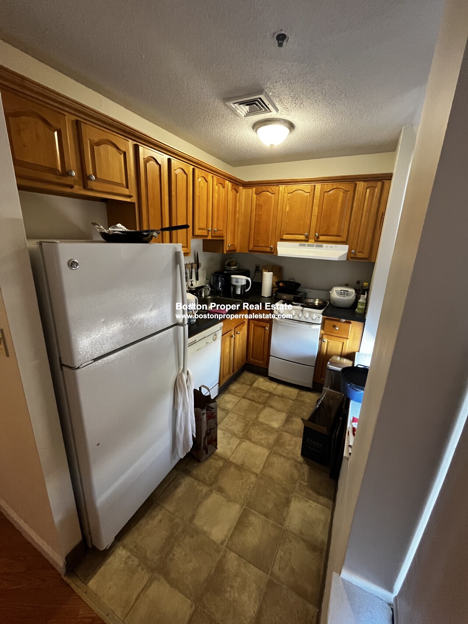 1126 Boylston St, Fenway