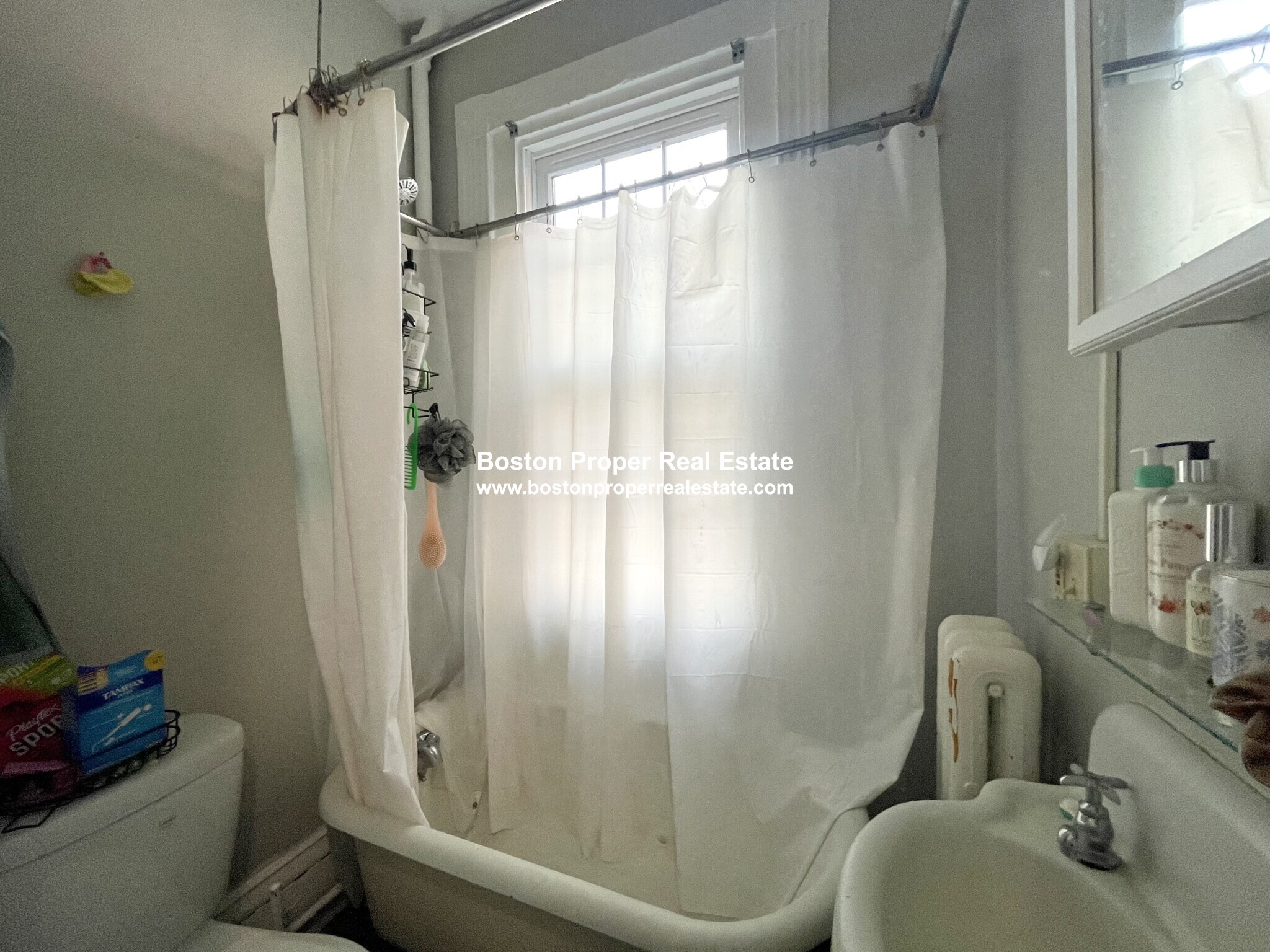 1 Champney Pl, Beacon Hill