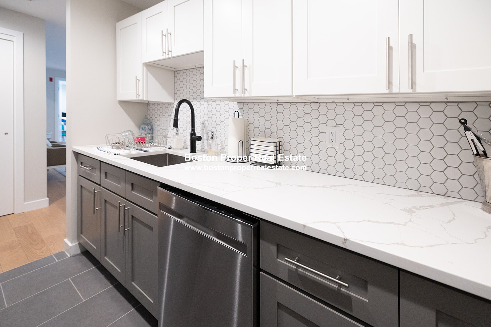 1661 Washington St, South End