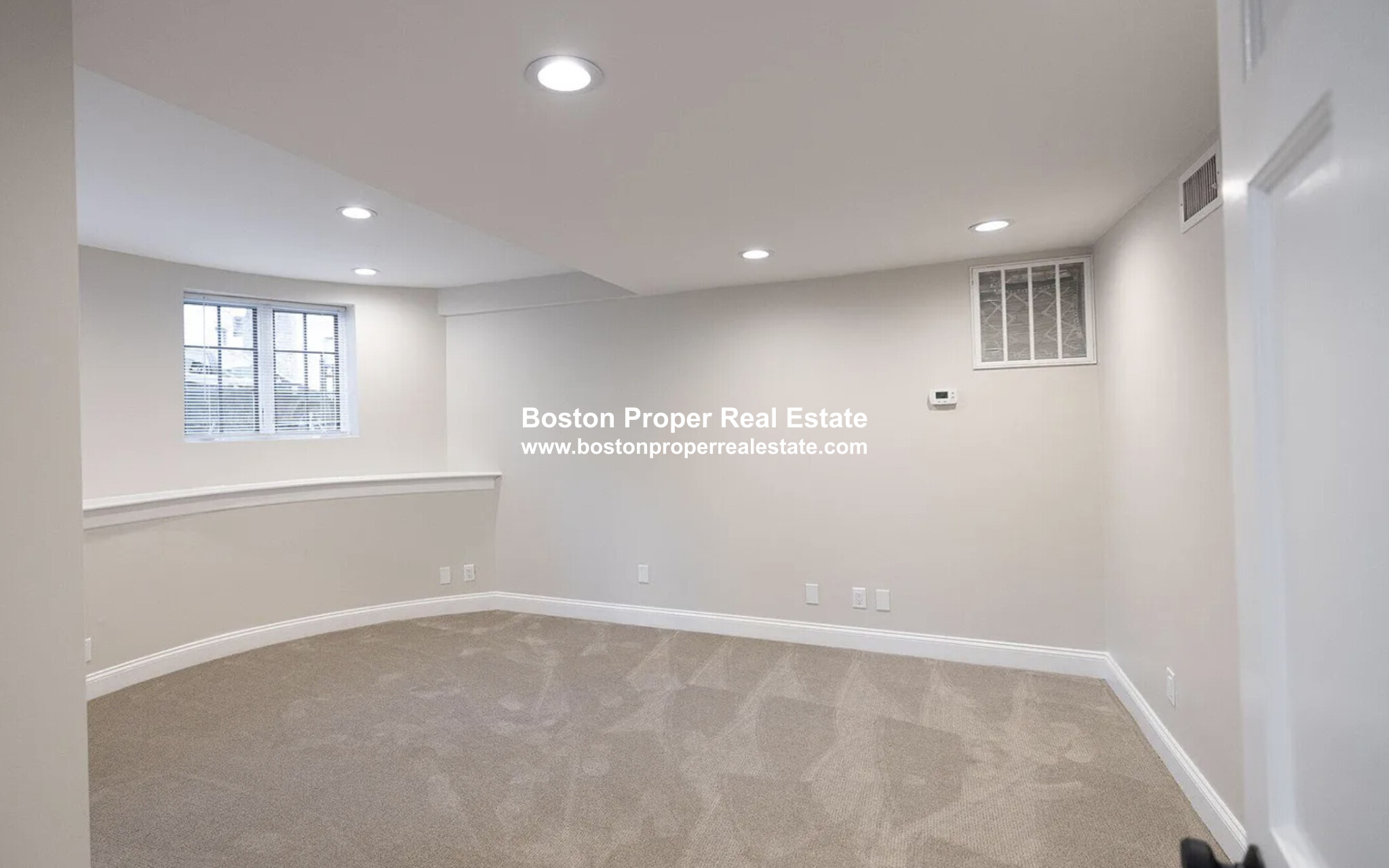 158 Saint Botolph St, Back Bay