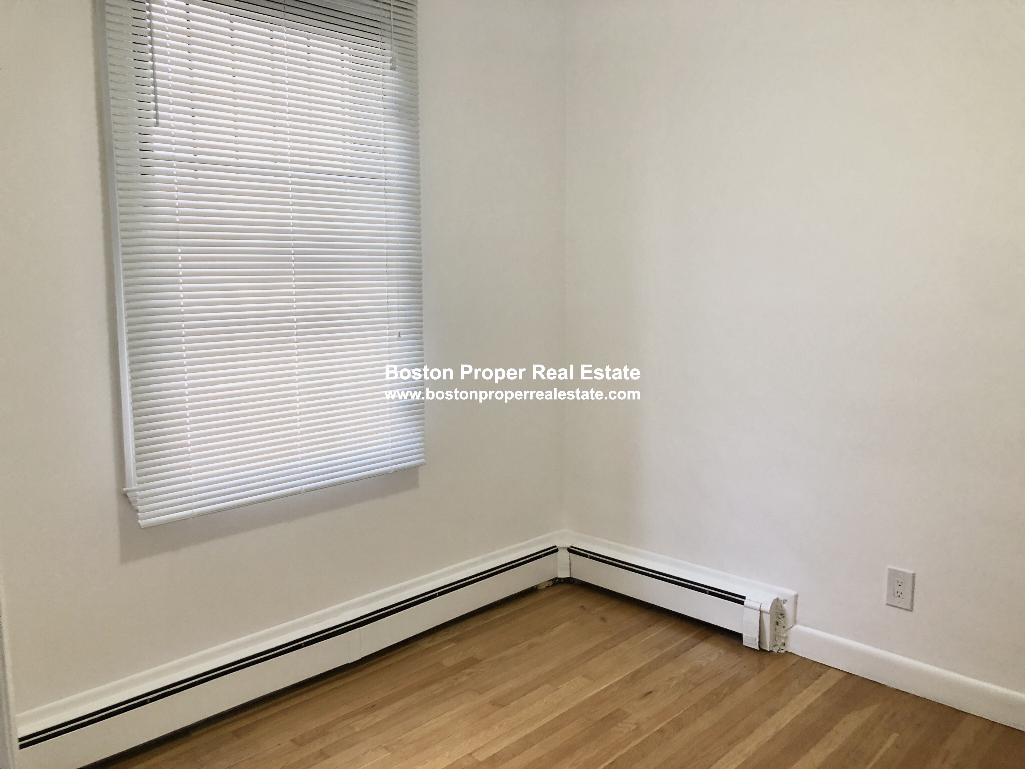 49 Gloucester St, Back Bay