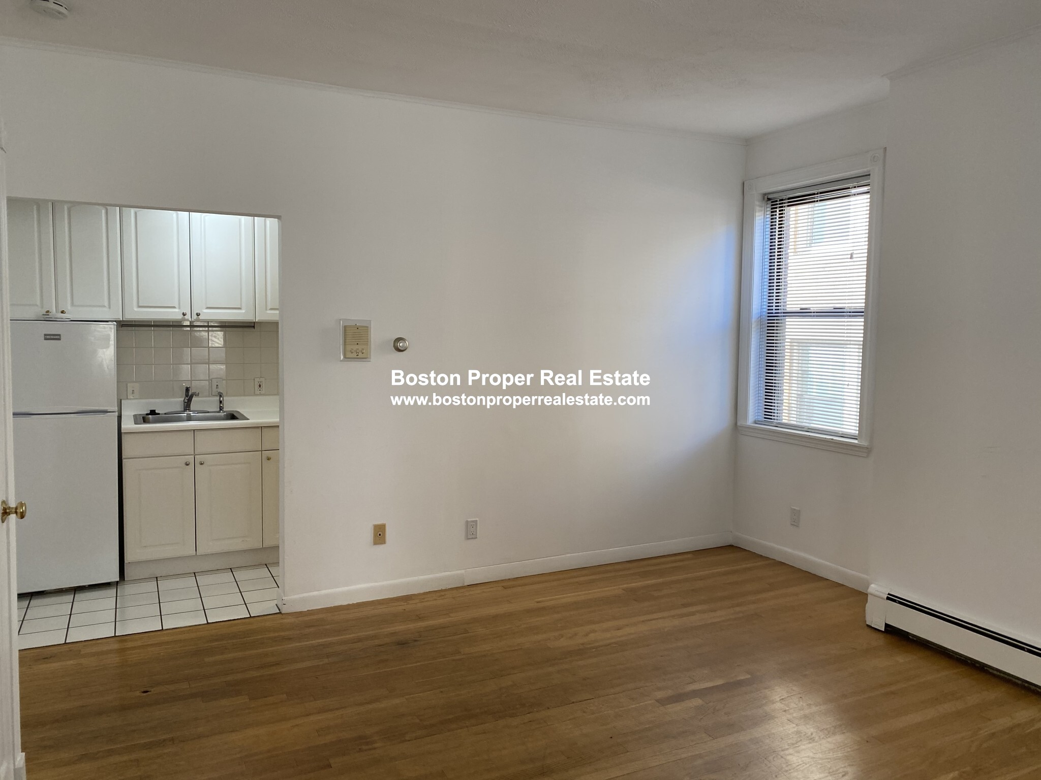 49 Gloucester St, Back Bay