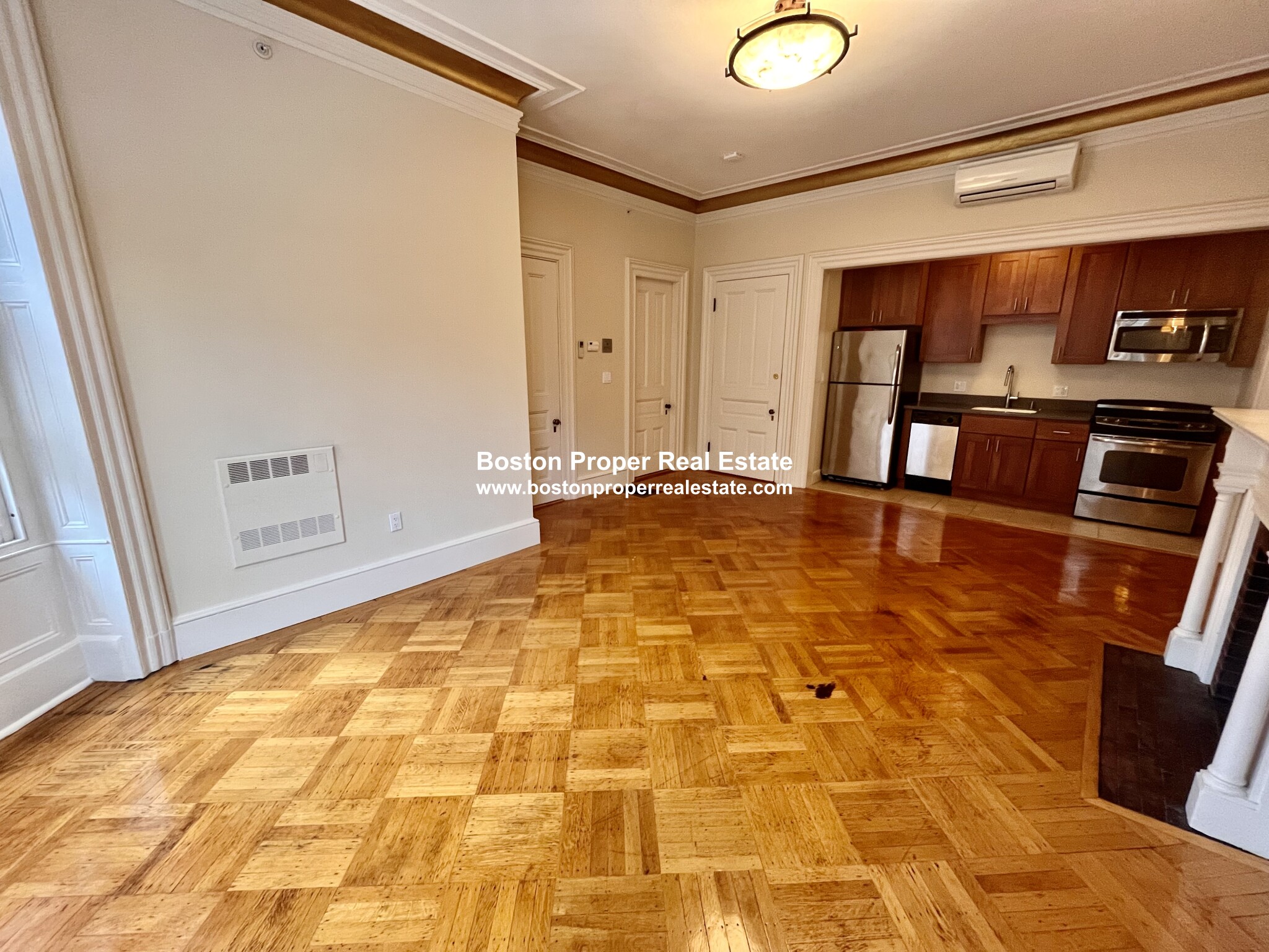 404 Marlborough St, Back Bay