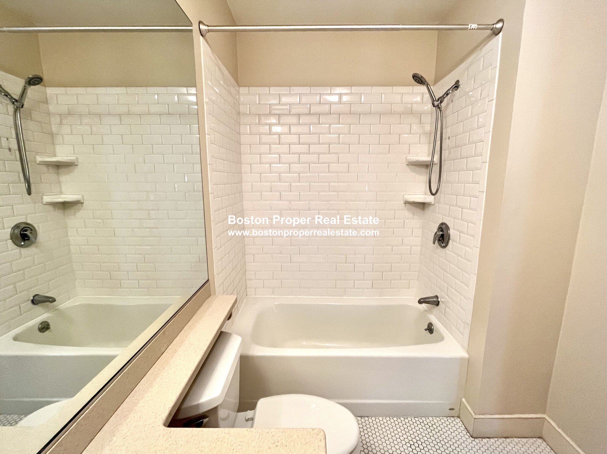 404 Marlborough St, Back Bay