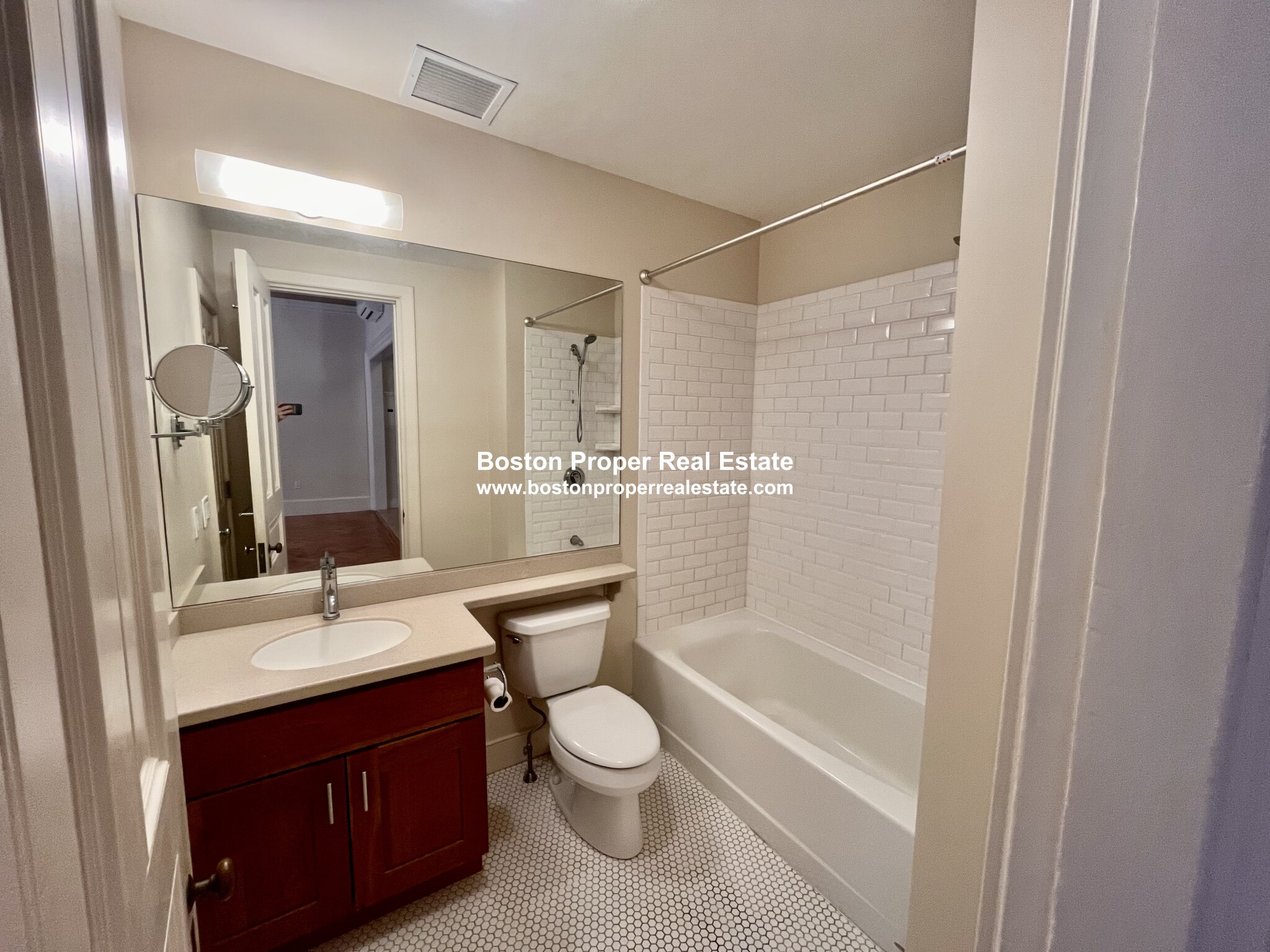 404 Marlborough St, Back Bay