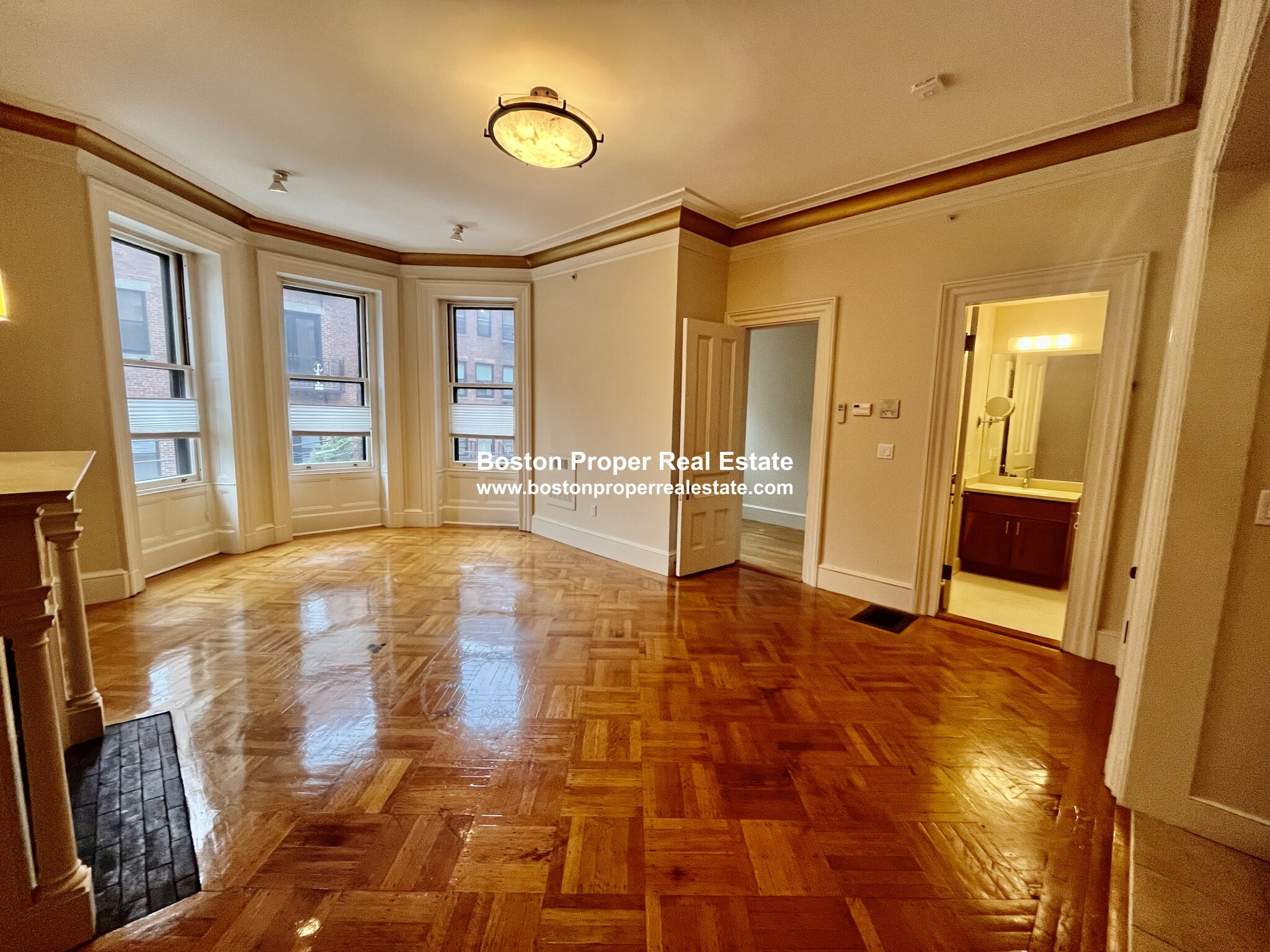 404 Marlborough St, Back Bay