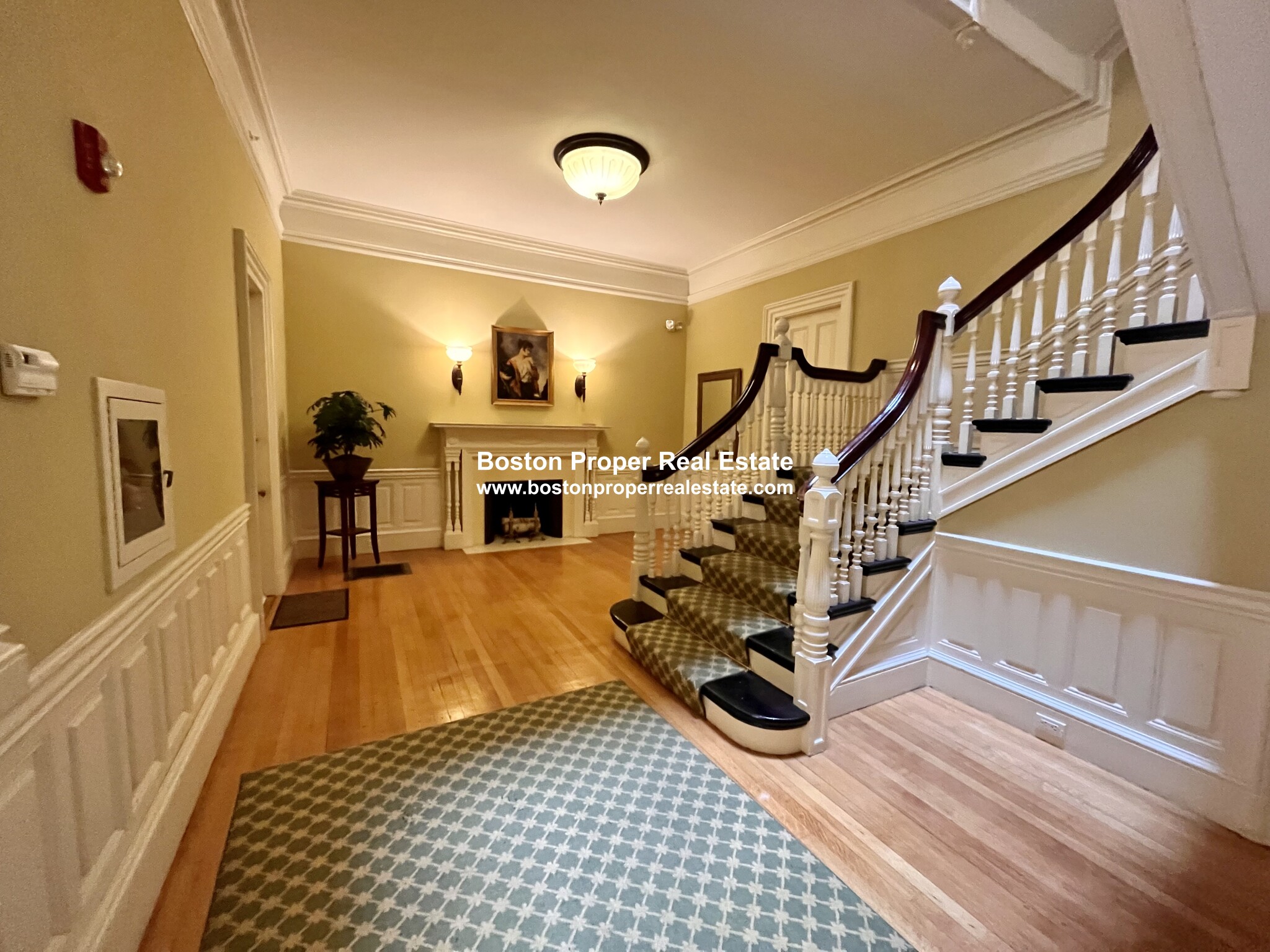 404 Marlborough St, Back Bay