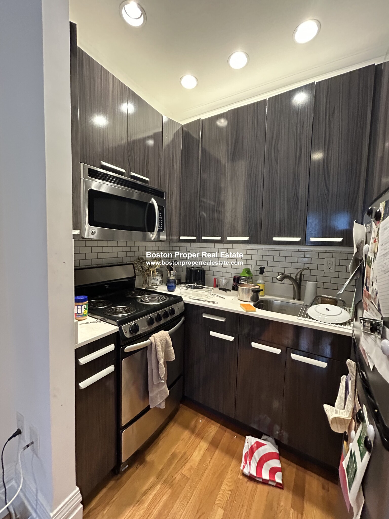 254 Newbury St, Back Bay