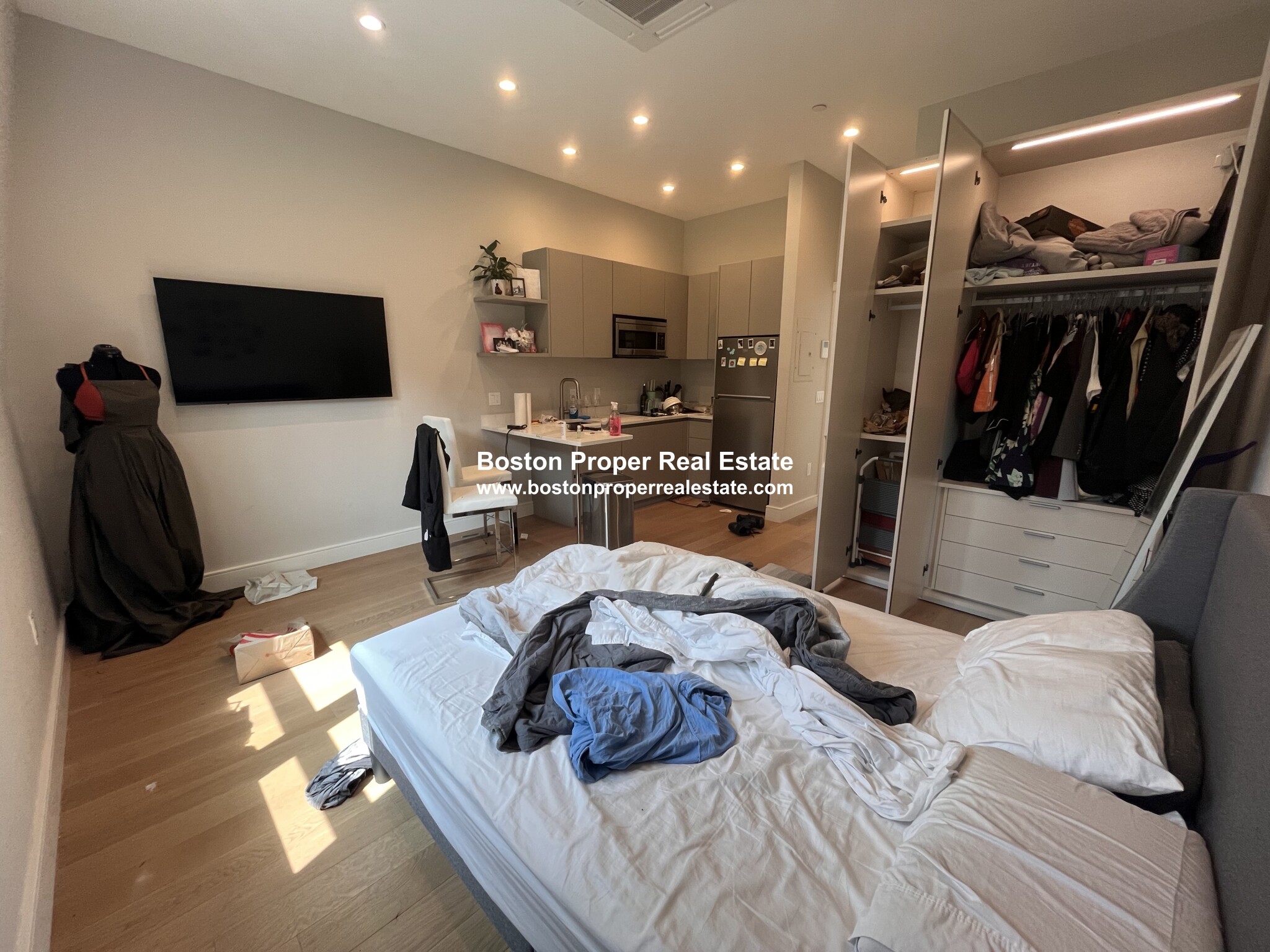 267 Newbury St, Back Bay