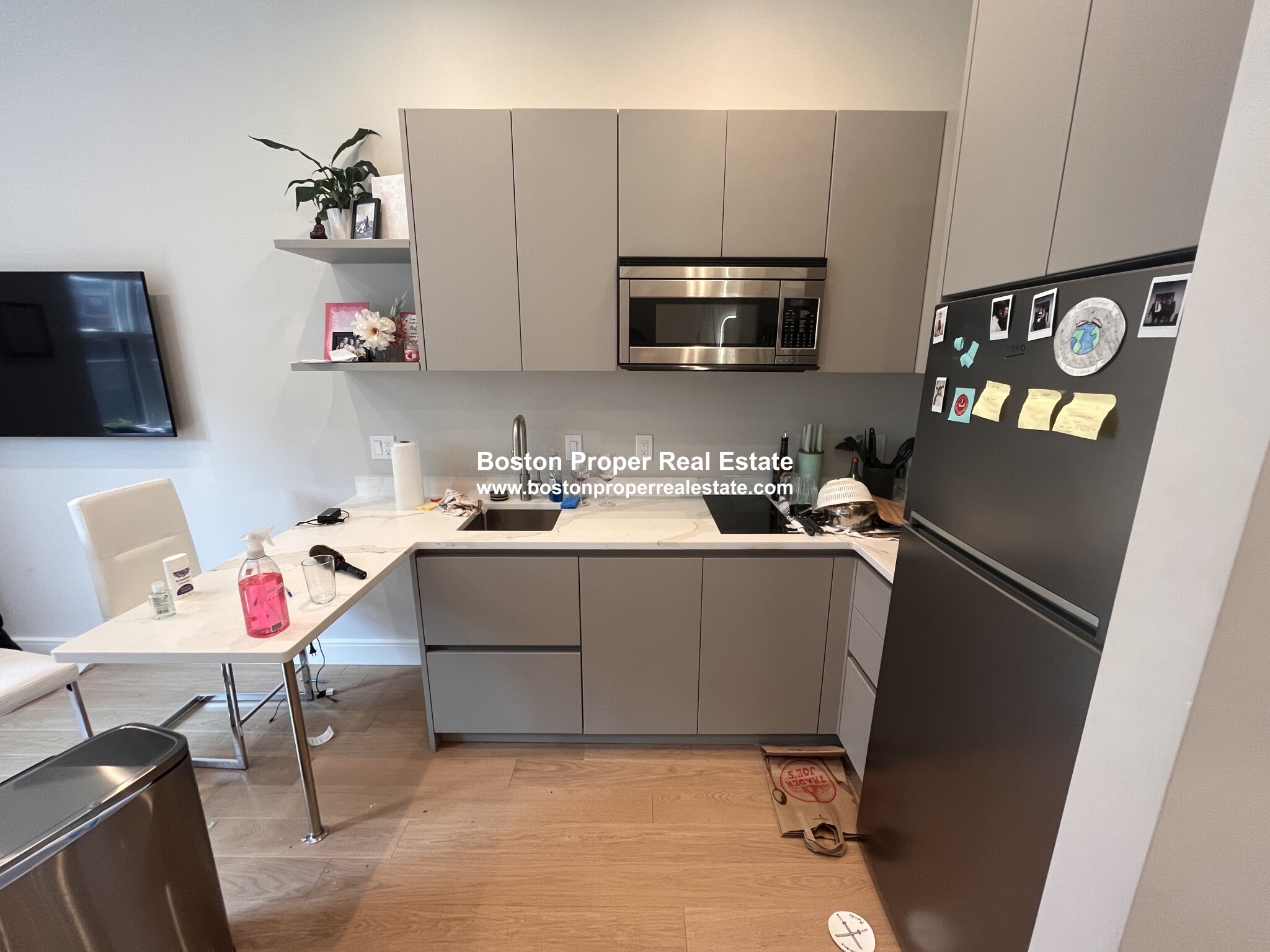 267 Newbury St, Back Bay