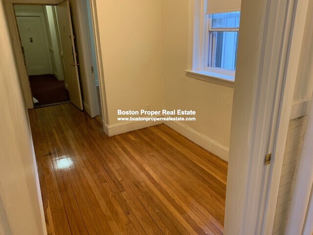 1185 Boylston St, Fenway