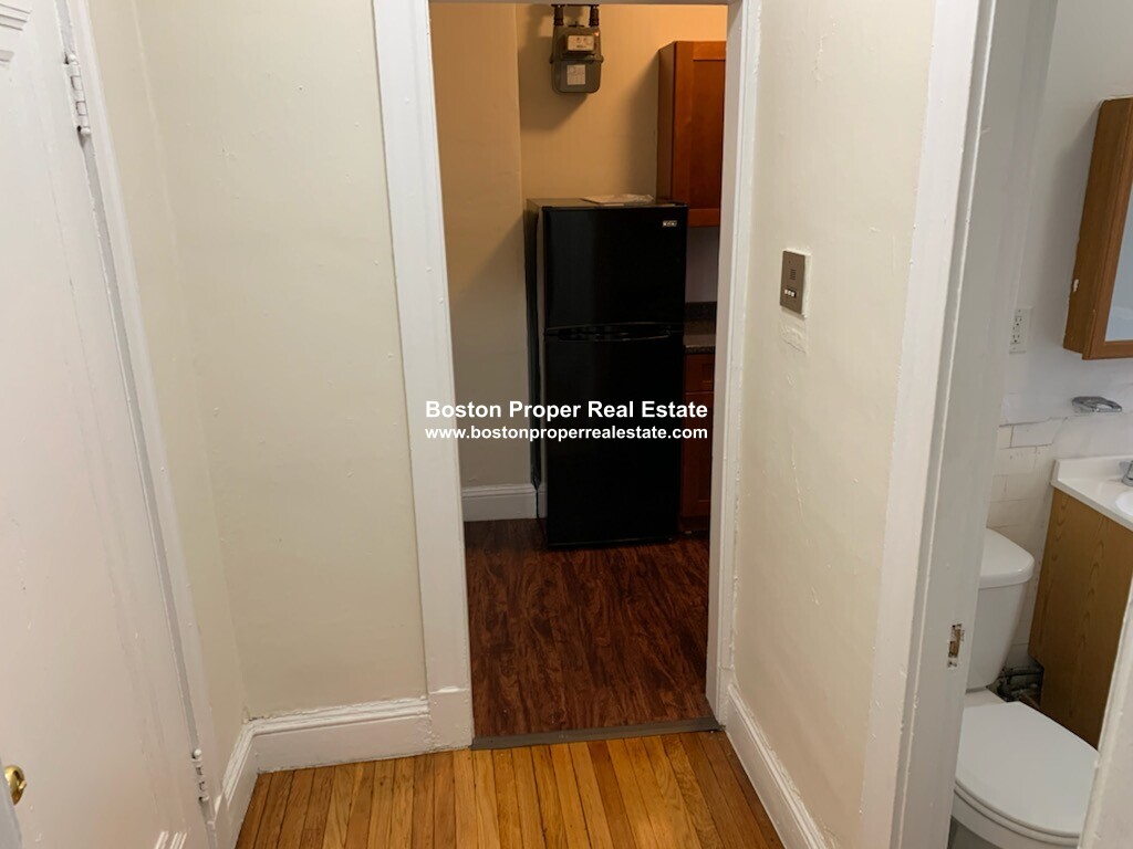 1179 Boylston St, Fenway