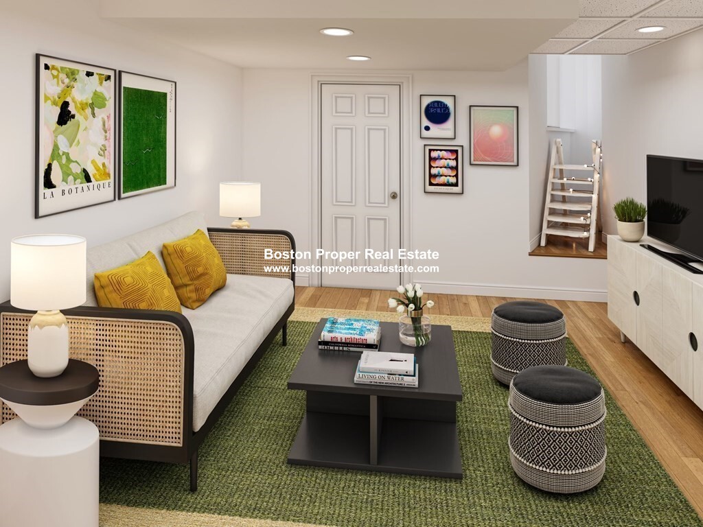 1061 Beacon St, Coolidge Corner