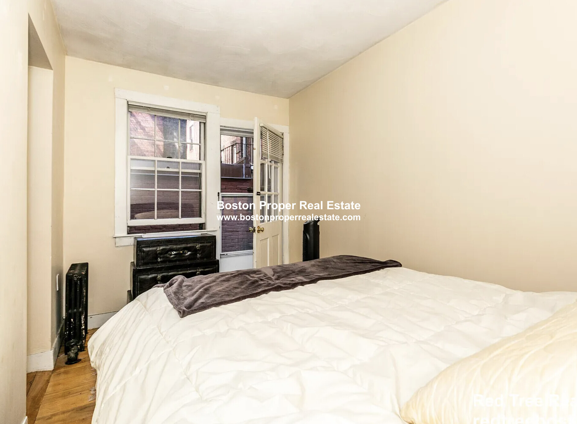 32 Irving St, Beacon Hill