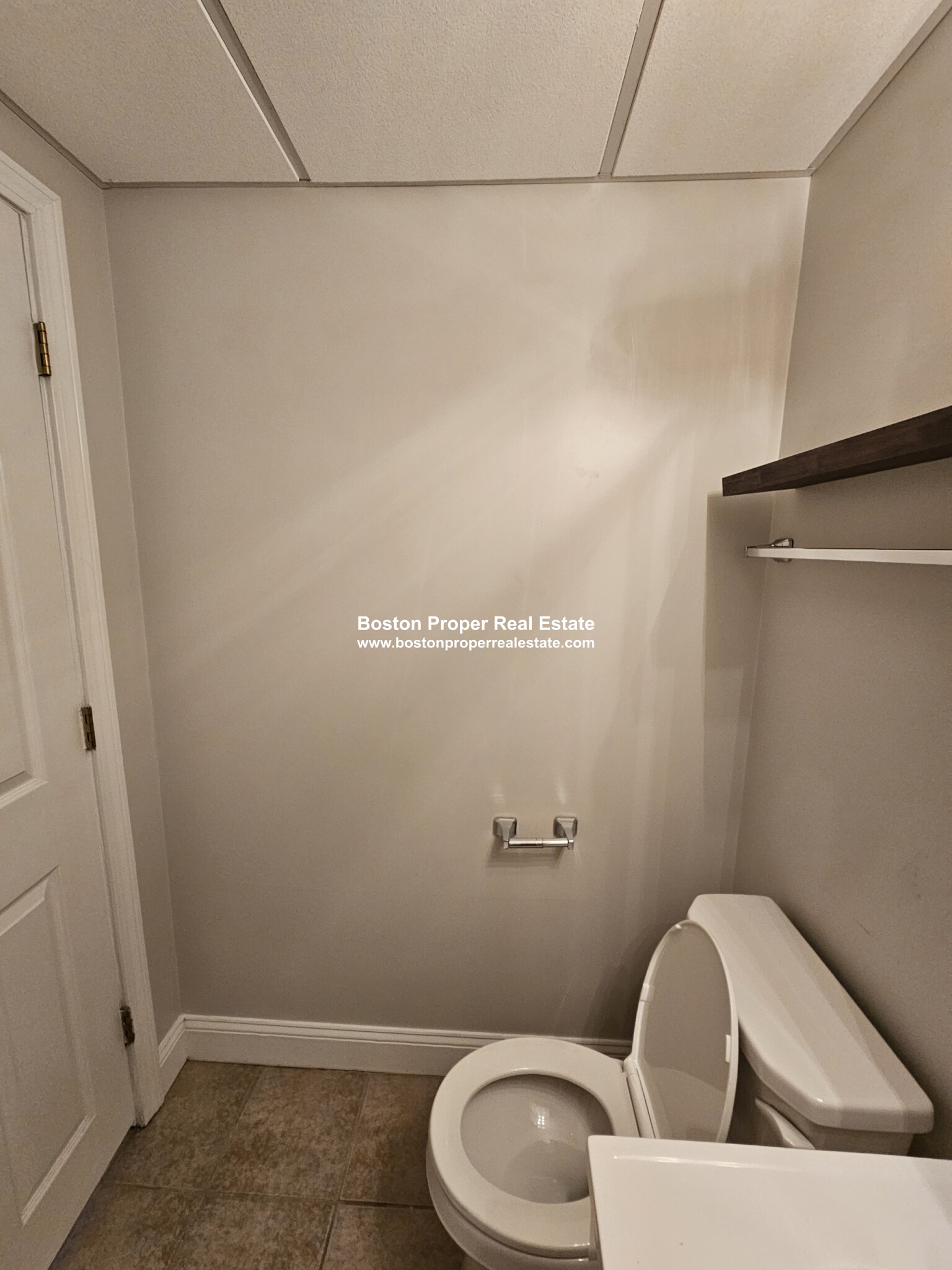 250 Newbury St, Back Bay