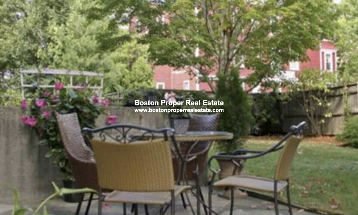 345 Franklin St, Riverside