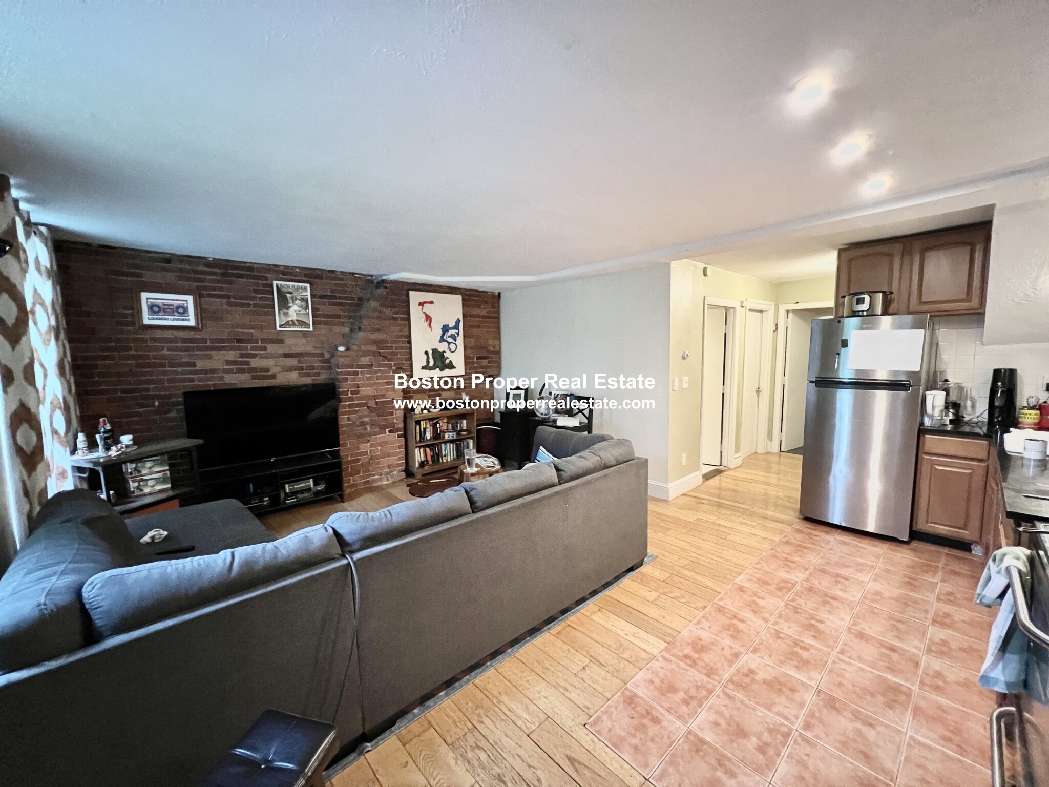 104 Saint Botolph St, Back Bay