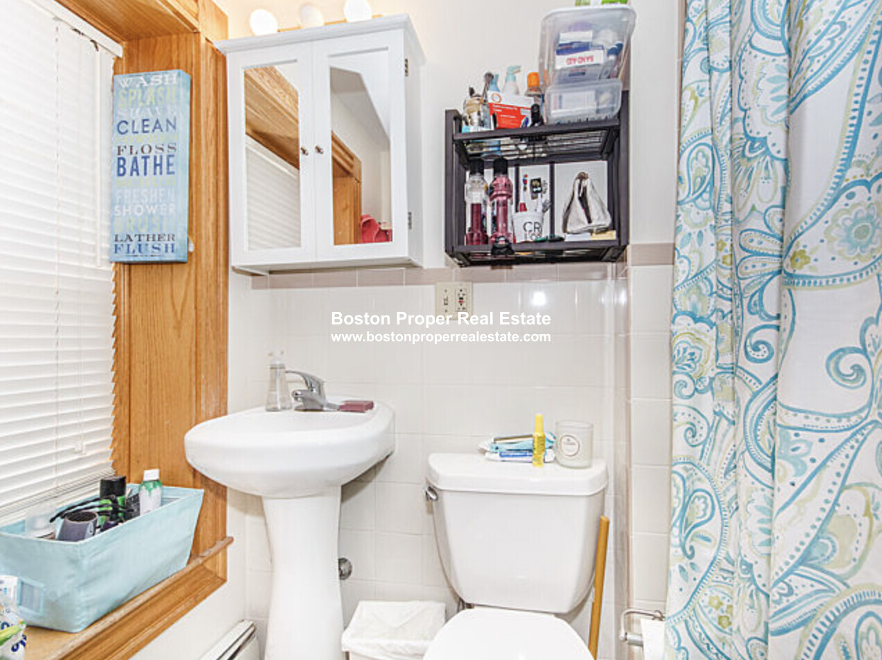 39 Charles St, Beacon Hill