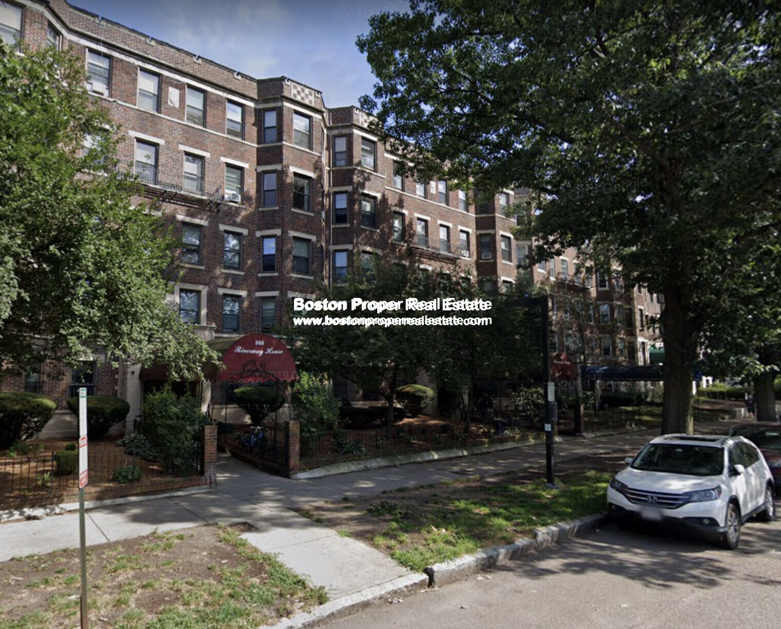 364 Riverway, Fenway