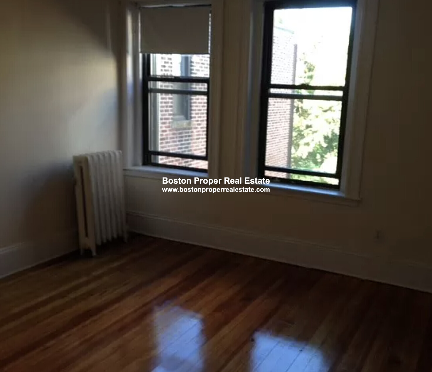 143 Freeman St, Washington Square