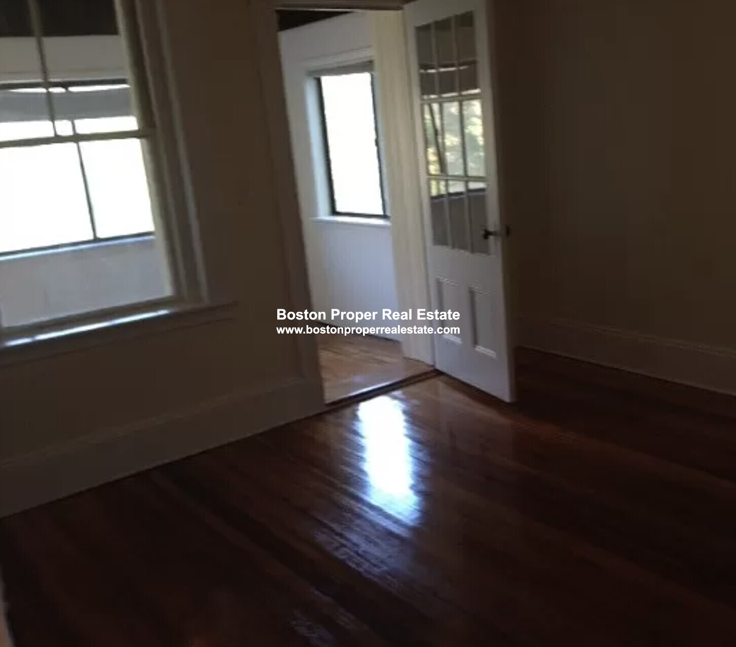 143 Freeman St, Washington Square