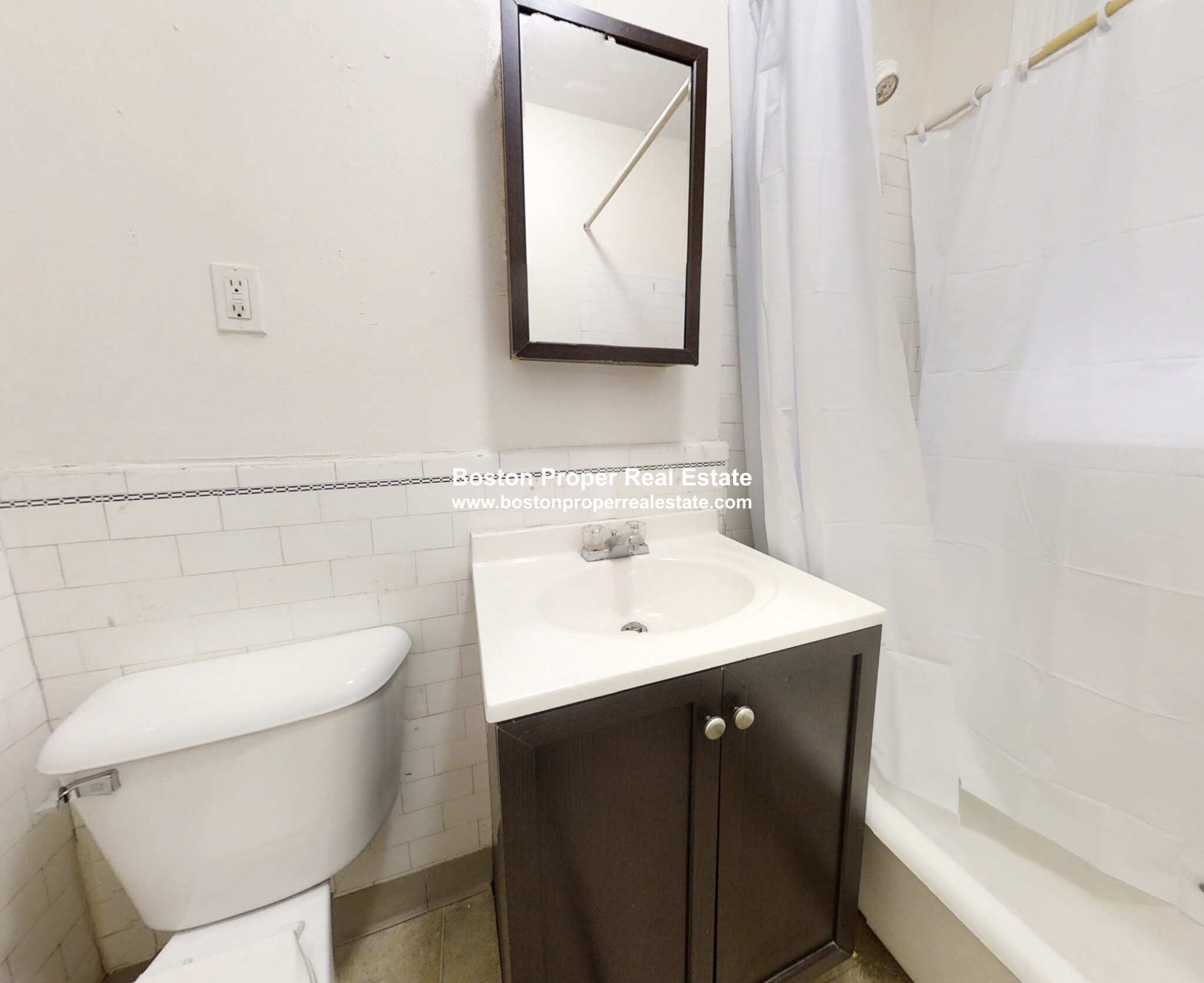 131 Washington St, Brighton