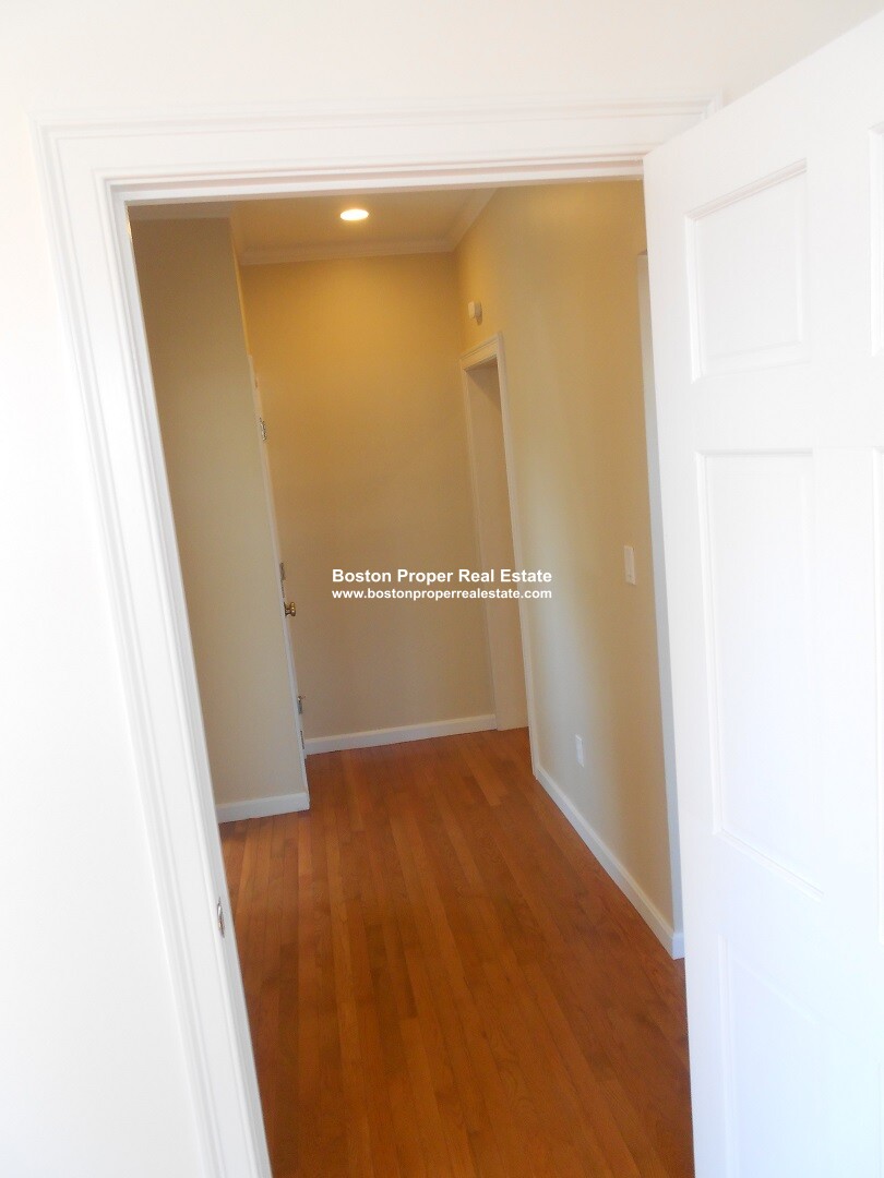 18 Haviland St, Fenway