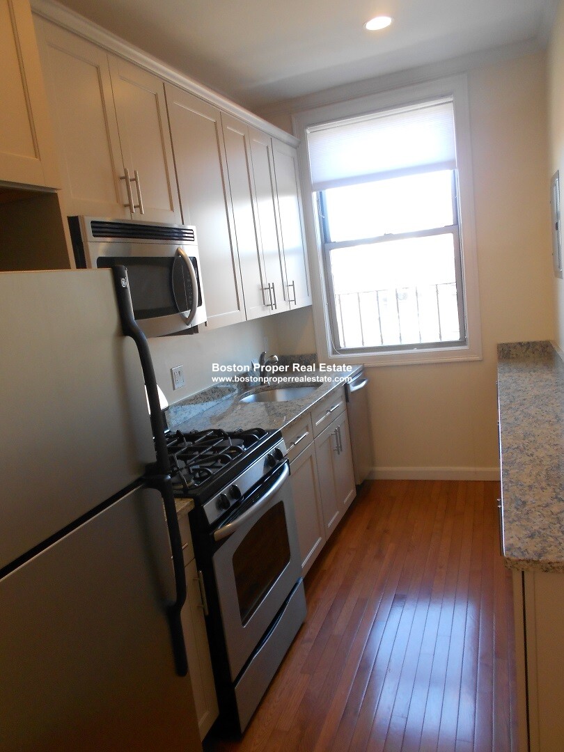 18 Haviland St, Fenway