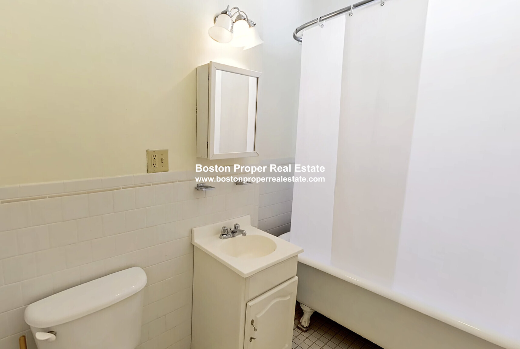 16 Queensberry St, Fenway