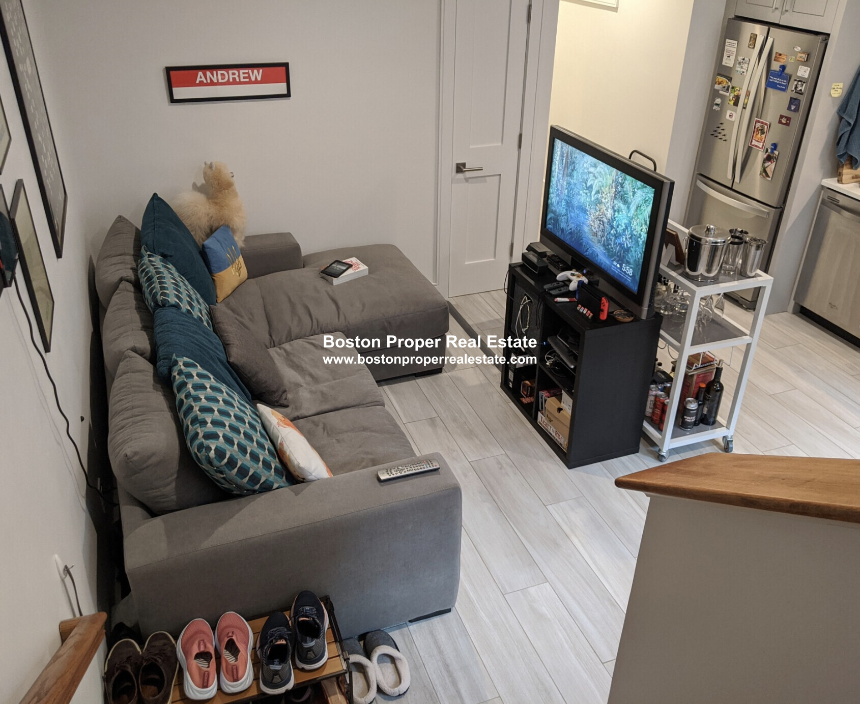 11 Ridgeway Ln, Beacon Hill