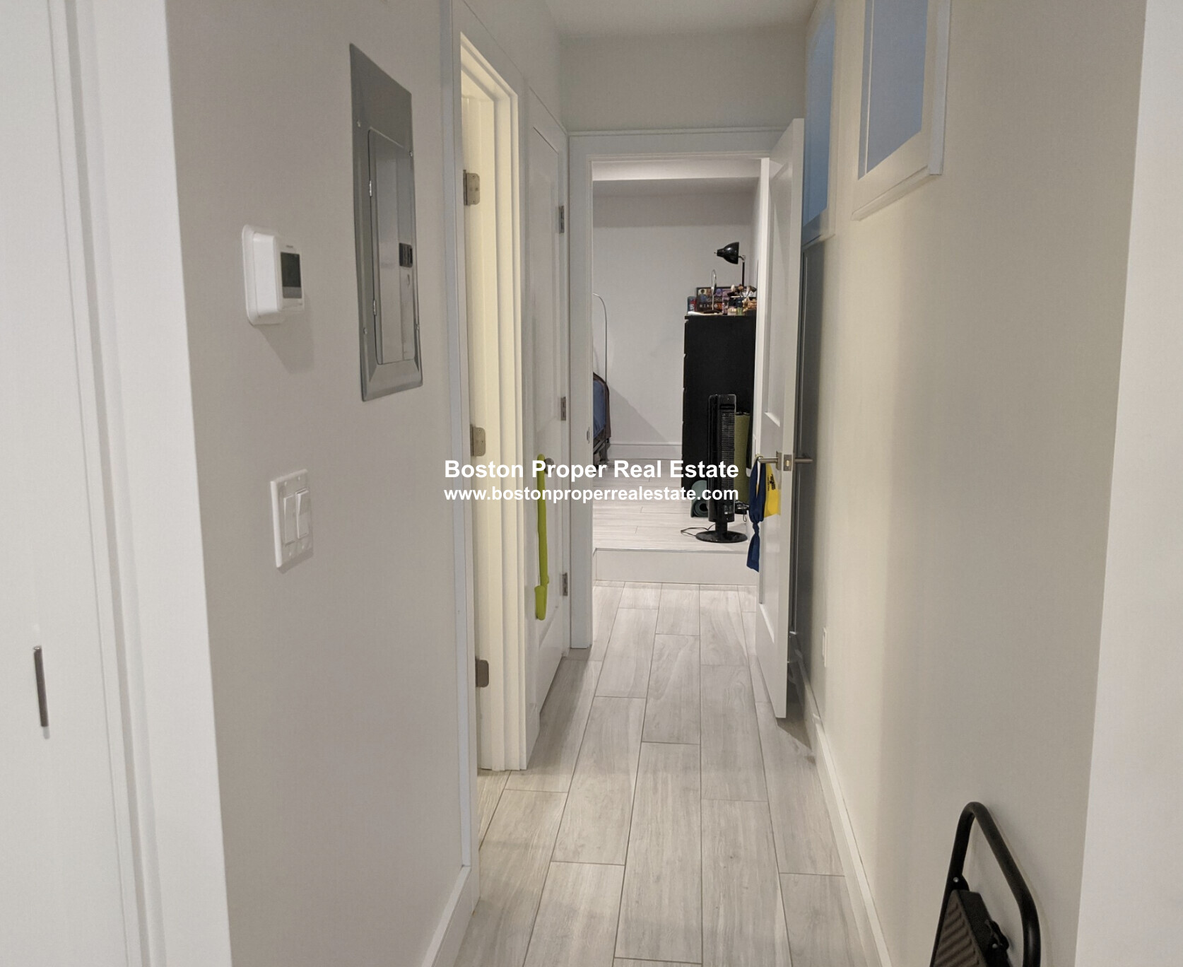 11 Ridgeway Ln, Beacon Hill