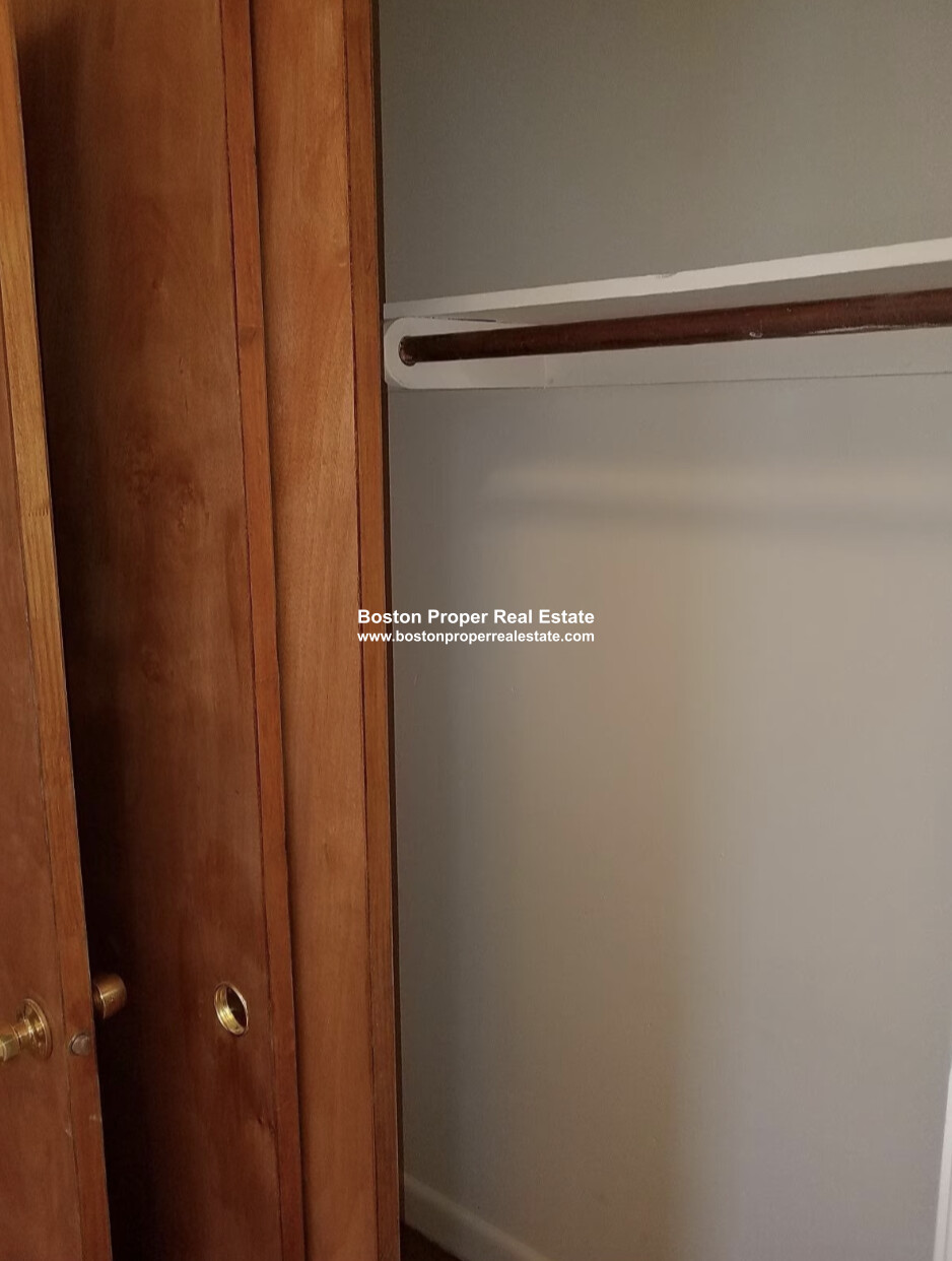 180 Beacon St, Brighton